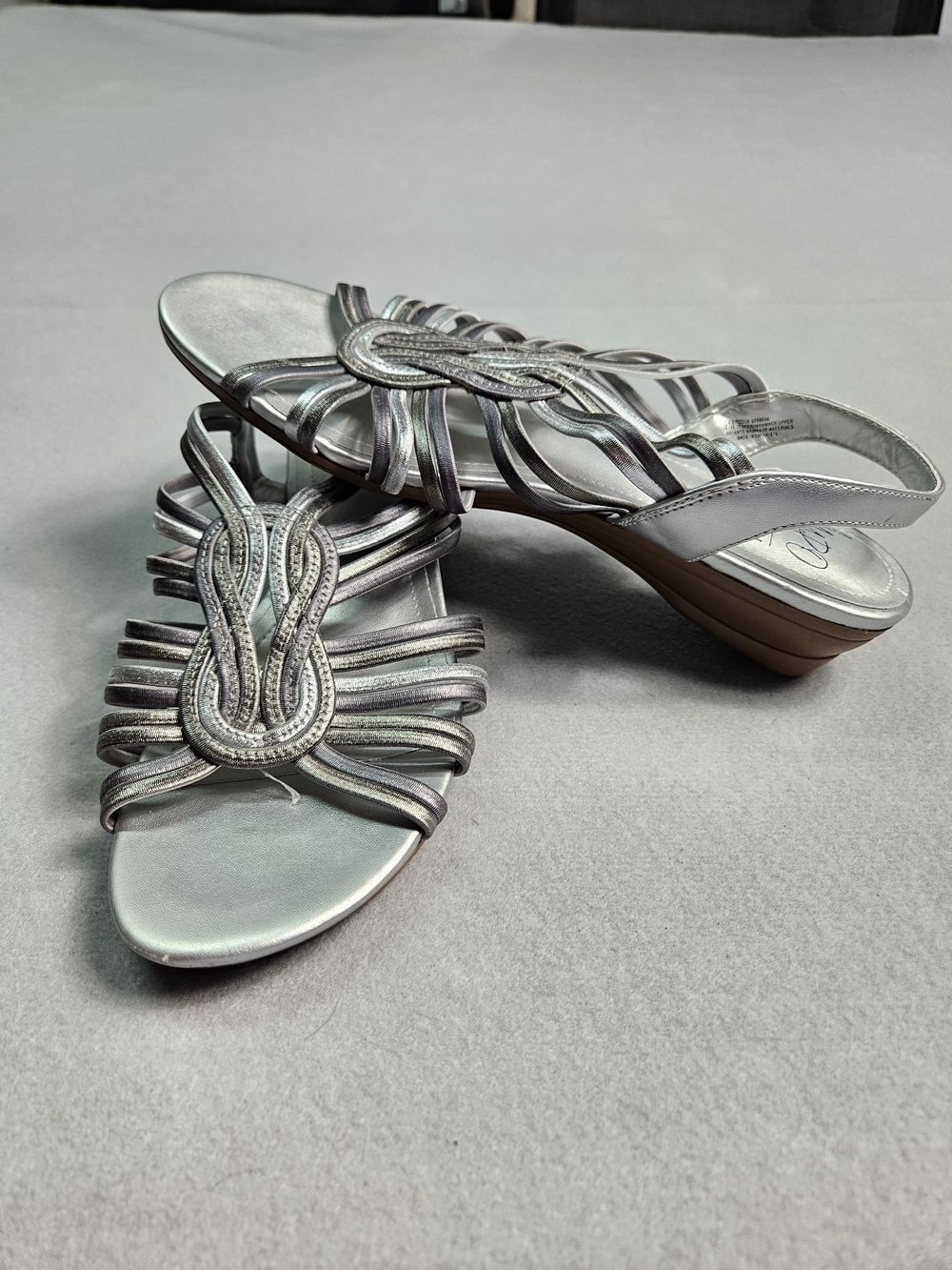IMPO Stretch Silver Metallic Strappy Comfort Wedge Sandals Size 9M